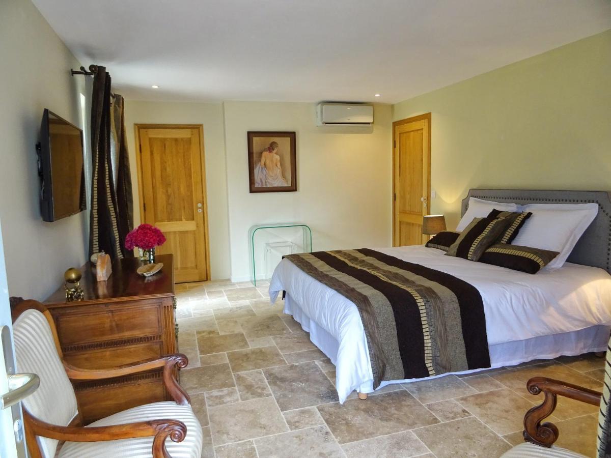 Domaine La Bastide Bed & Breakfast Cleyrac Bagian luar foto
